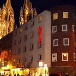 Boutique 003 Am Dom, Trademark Collection By Wyndham Hotel