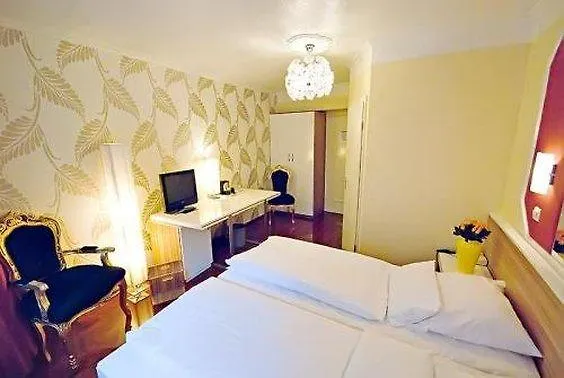 ホテル Boutique 003 Am Dom, Trademark Collection By Wyndham 3*