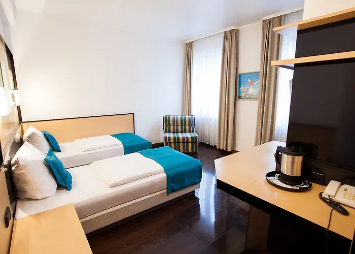 Boutique 003 Am Dom, Trademark Collection By Wyndham 3* ケルン