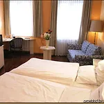 Boutique 003 Am Dom, Trademark Collection By Wyndham Hotel Colónia