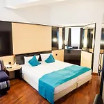 Boutique 003 Am Dom, Trademark Collection By Wyndham Colónia