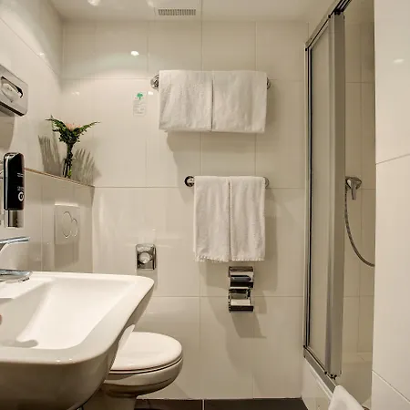 Boutique 003 Am Dom, Trademark Collection By Wyndham Hotel 3*