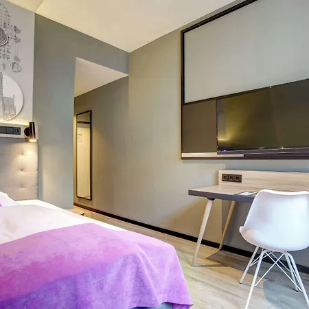 Boutique 003 Am Dom, Trademark Collection By Wyndham Colónia