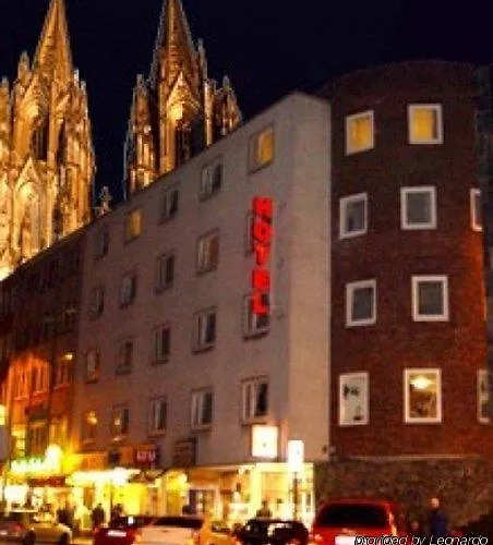 Boutique 003 Am Dom, Trademark Collection By Wyndham Hotel