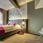 Boutique 003 Am Dom, Trademark Collection By Wyndham 3* 科隆