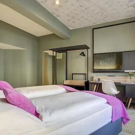 Boutique 003 Am Dom, Trademark Collection By Wyndham 3*