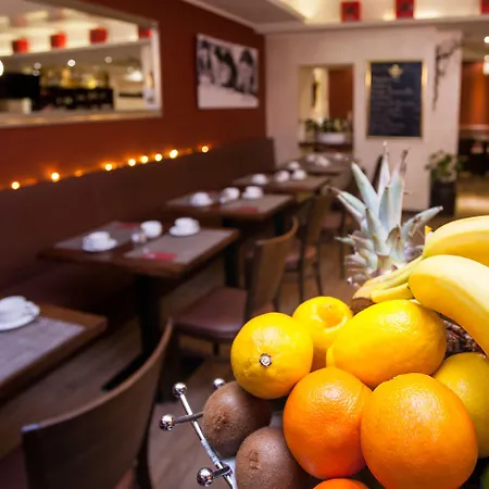 부티크 003 쾰른 암 돔 호텔 3*