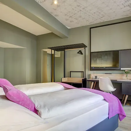 Boutique 003 Am Dom, Trademark Collection By Wyndham 3*