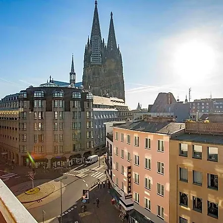 Am Dom - 3*