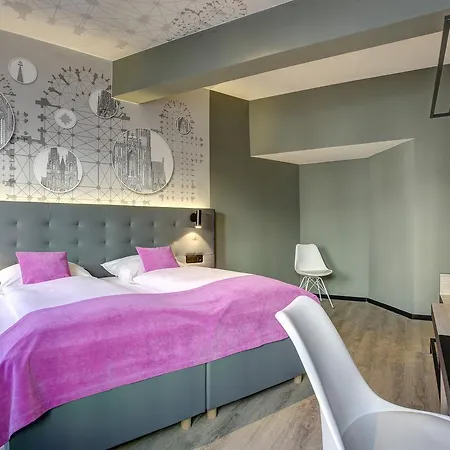 Отель Boutique 003 Am Dom, Trademark Collection By Wyndham 3*