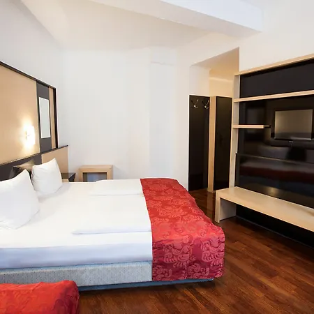 Boutique 003 Am Dom, Trademark Collection By Wyndham 3*