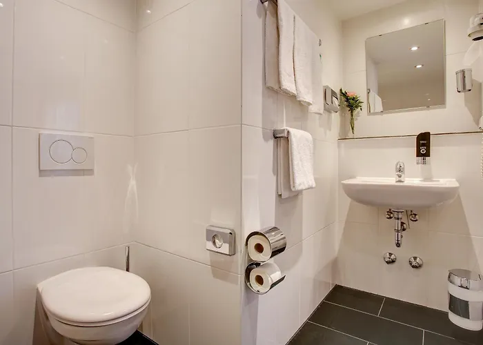 Hotel Boutique 003 Am Dom, Trademark Collection By Wyndham 3*