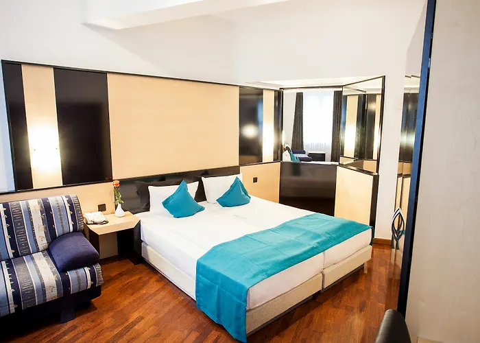 Boutique 003 Am Dom, Trademark Collection By Wyndham Colonia